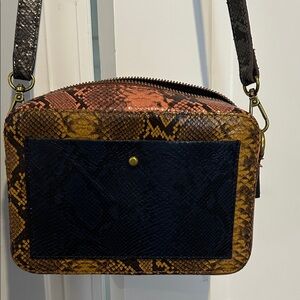 Stylish Multicolor Snake Print Women's Bag